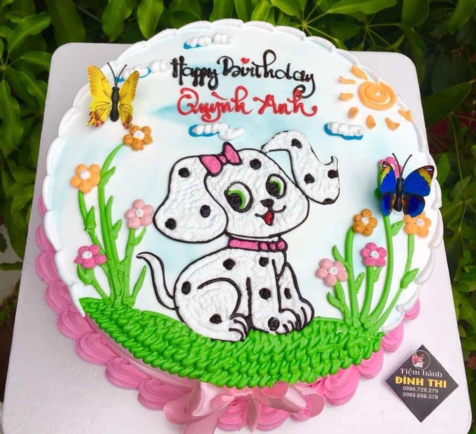 Bánh sinh nhật hình con chó đốm